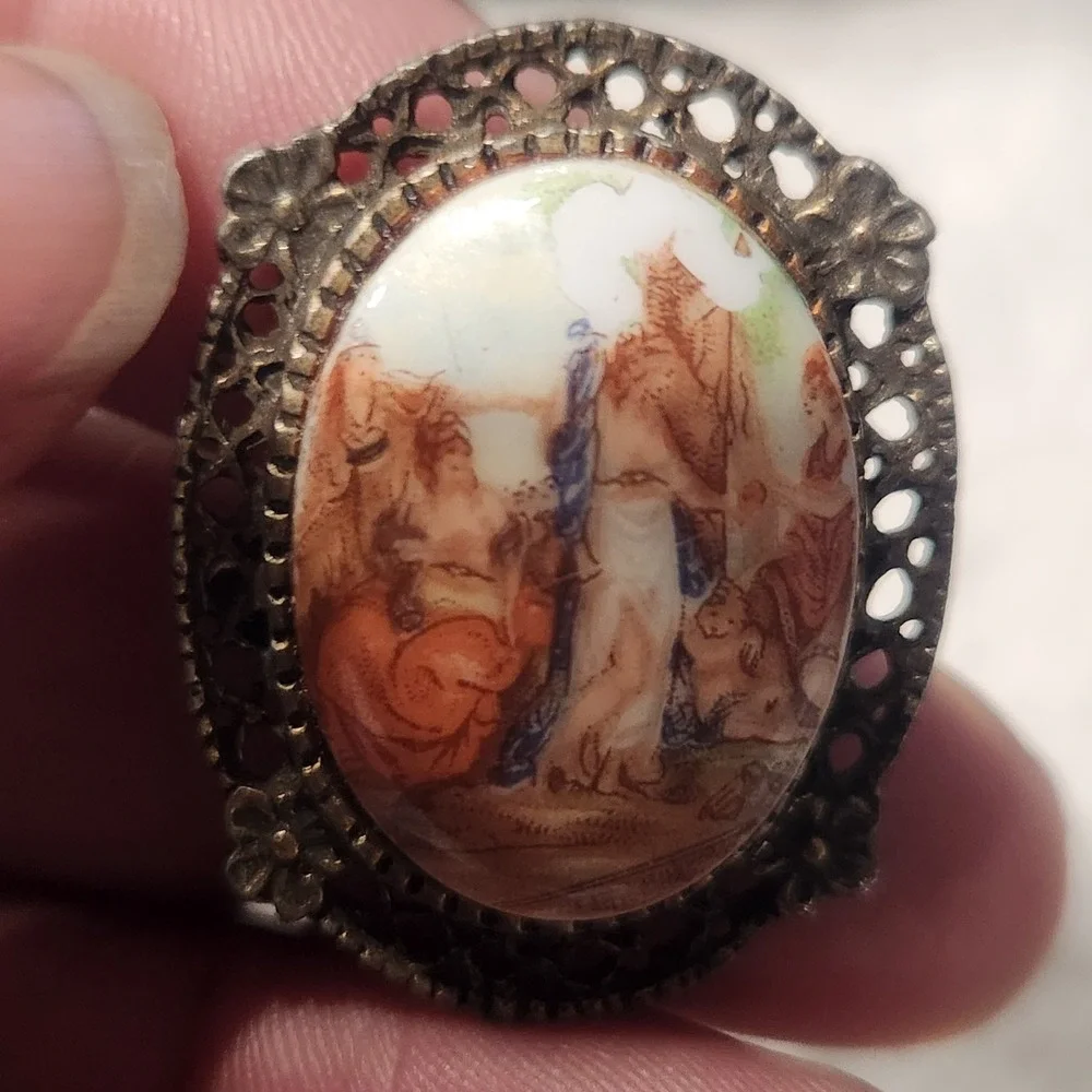 Vintage Gold Tone Filigree Oval Brooch Fragonard Style Romantic Scene Pin